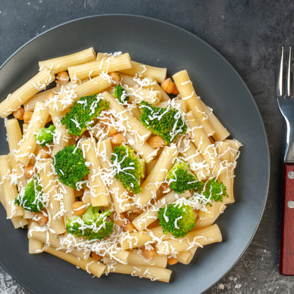 veg white sauce pasta