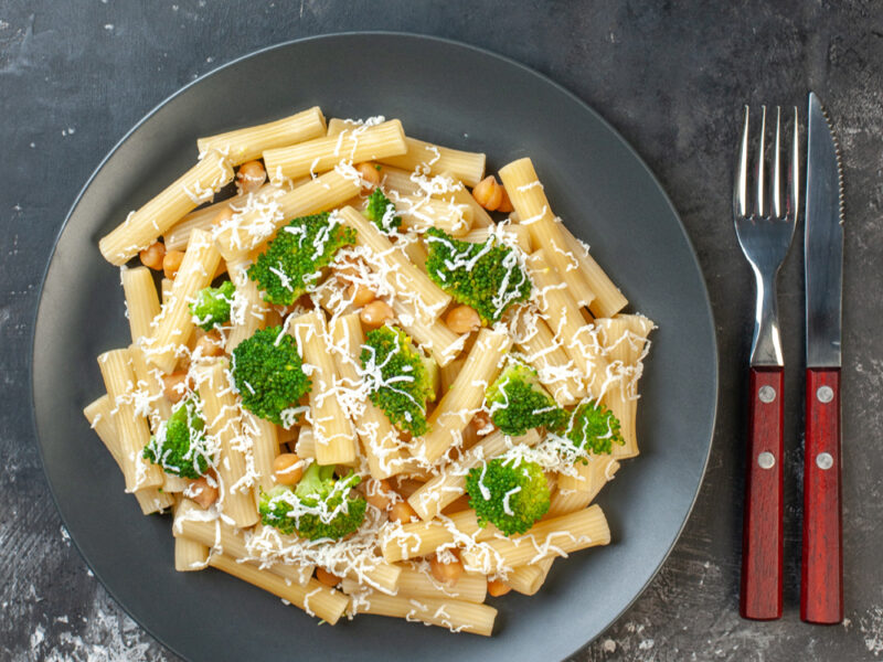 veg white sauce pasta